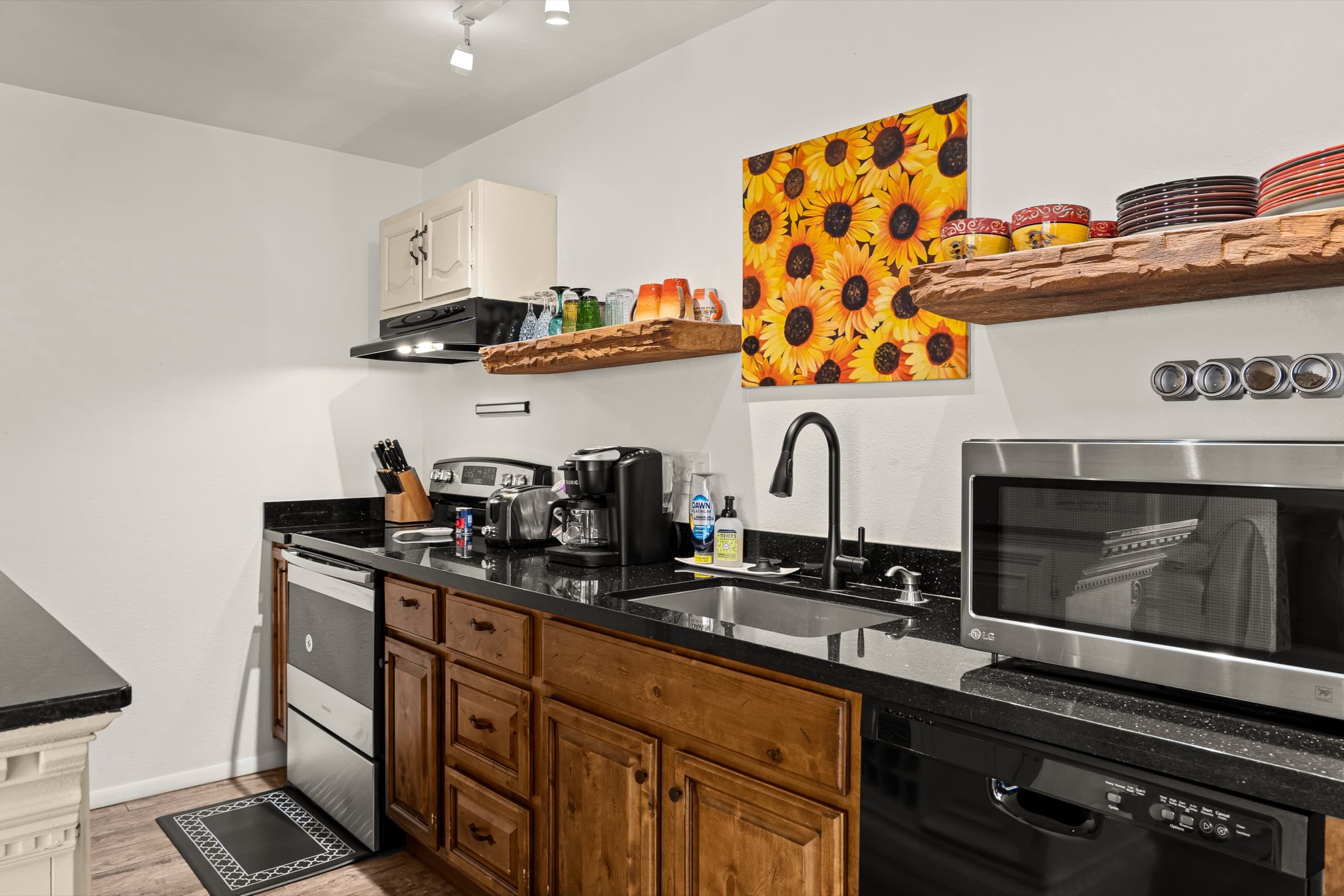 Haven kitchen